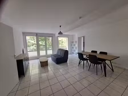 appartement 2 pièces à louer à guyancourt (78280)