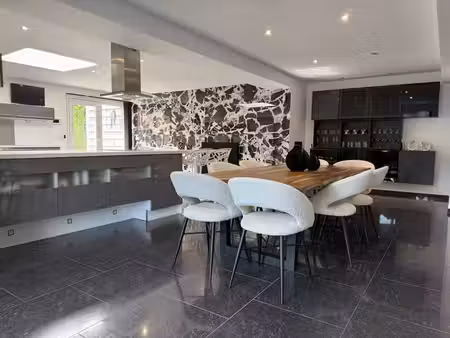 maison 5 ch. moderne  350m²  garage   extérieur   peb b