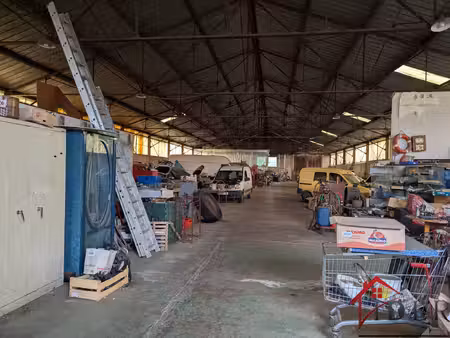 local commercial avec logement t3 et étang