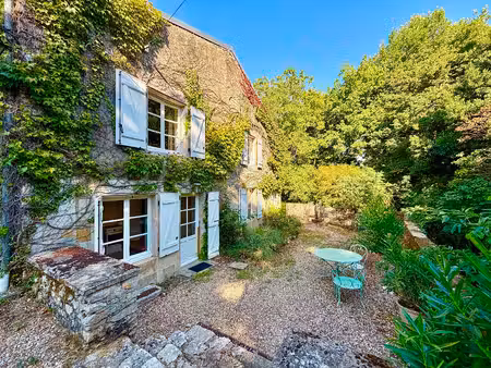 valdivienne- belle maison de campagne au calme