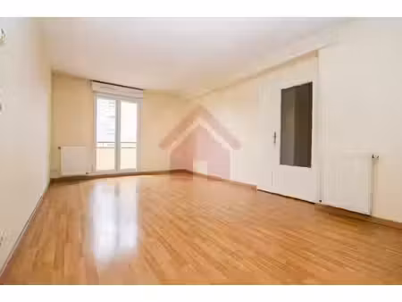appartement 2 pièces - 48m² - cave&parking - dourdan
