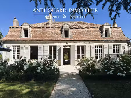 maison de maître rénovée  piscine & parc
