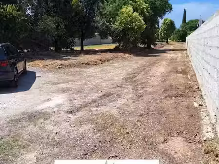 vente terrain 399 m² à le muy (83490)  149 000 €