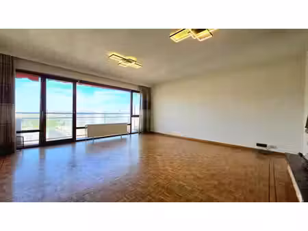 appartement 2 chambres + 2 terrasses a