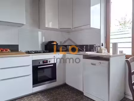 a louer - charmante maison meublée de 90m2  secteur merville
