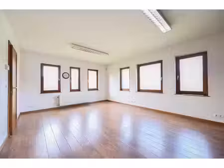 bureau 25m2 à louer à nandrin!