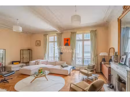 paris 8eme - villiers -parc monceau - 2/3 chambres appartement haussmannien de caractère