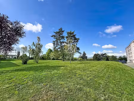 appartement champagne au mont d or 7 pièce(s) 135 m2  4 chambres et 1 bureau  2 caves  1 p