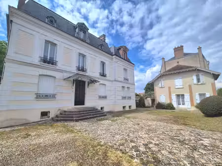 ensemble immobilier à fort potentiel – nangis