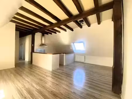 location appartement 3 pièces 55.22 m² à fresnay-sur-sarthe (72130)  480 €