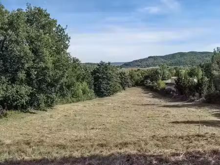 vente terrain 1580 m² à pierrevert (04860)  180 000 €