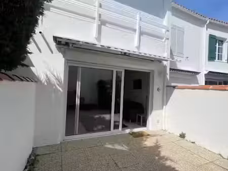 location meublée appartement 2 pièces 47.4 m² à la couarde-sur-mer (17670)  784 €