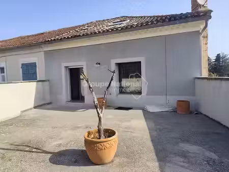 location appartement 3 pièces 86 m² à jonquieres (84150)  880 €