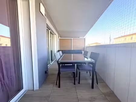 à louer t2 récent de 46 m2 avec grand balcon