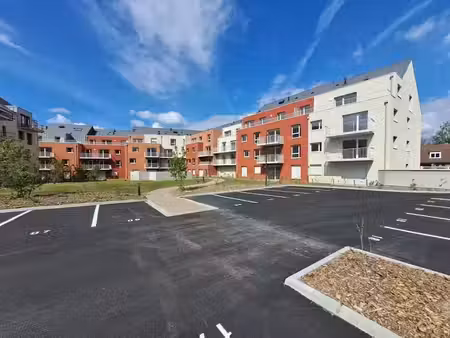 location appartement 4 pièces 86 m² à lys-lez-lannoy (59390)  925 €