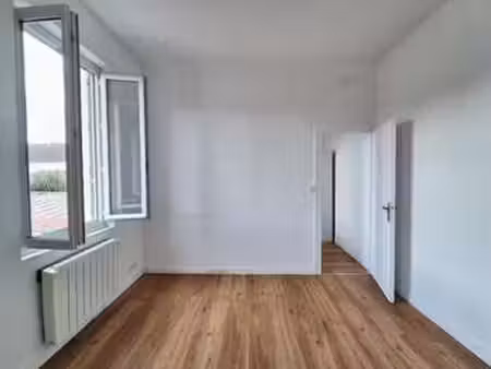 location appartement 2 pièces meublé à saint-brevin-les-pins (44250) : à louer 2 pièces me