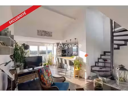 cœur de saint genis-les-ollières – t4 duplex avec balcon & parking + garage