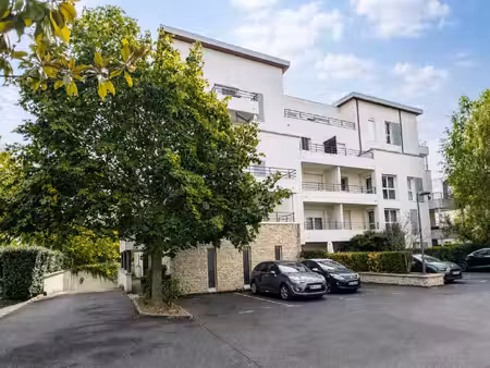 3 pièces avec 2 terrasse et 2 parkings quartier gare de li