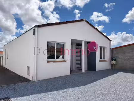 commequiers - centre ville - maison composée de deux logemen