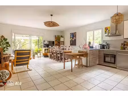 charmante maison moderne au cœur d'un quartier convivial