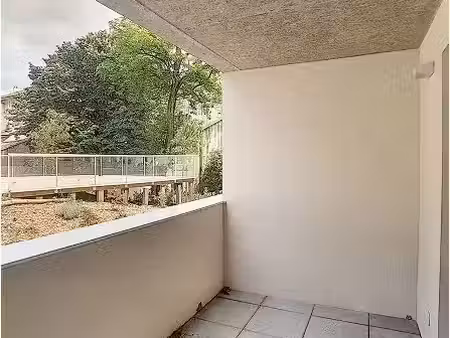 location appartement 1 pièce 25 m² à beziers (34500)  365 €