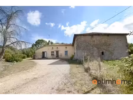 vente maison 4 pièces 88 m² à alloue (16490)  82 000 €