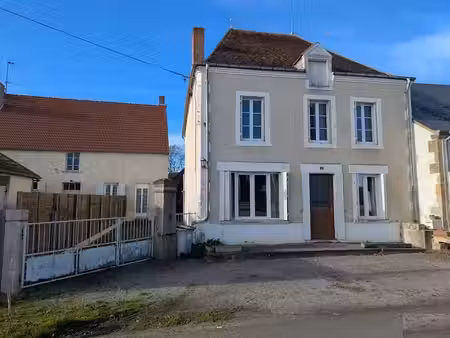 vente maison 6 pièces 172 m² à néret (36400)  75 600 €