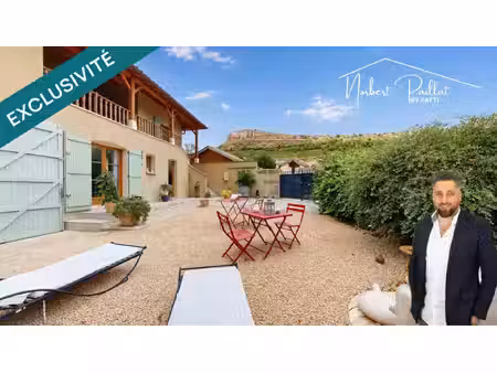maison 235 m² avec vue et dépendances