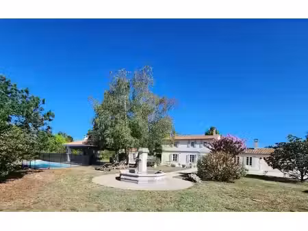 vente propriété 8 pièces 220 m² à cissac-médoc (33250)  462 000 €