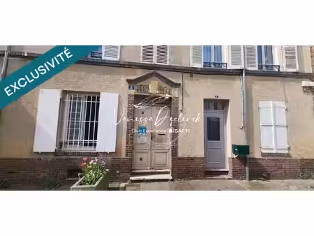 appartement type f2 en duplex 1er etage - locataire en place