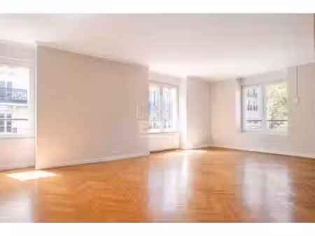 appartement 4 pièces 91 m²-métro l12-calme-parking