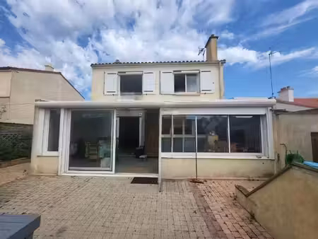 vente maison 6 pièces 110 m² fontenay-le-comte (85200)