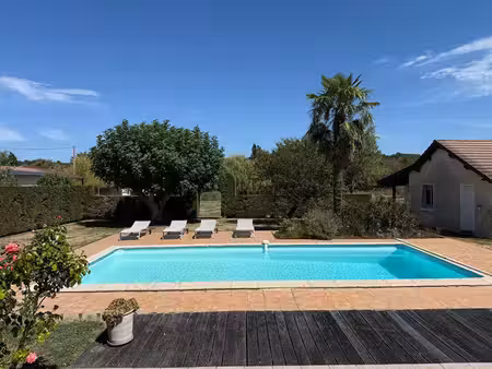 maison garlin 7 pièce(s) 190 m2