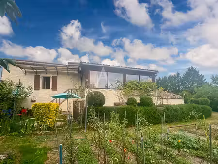 maison quercynoise avec jardin et dépendance - saint daunès