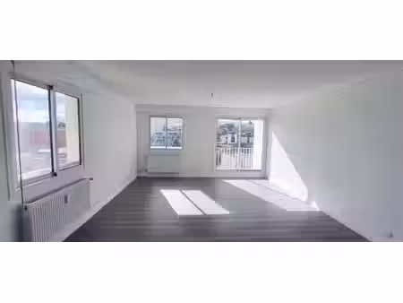 location appartement 2 pièces 73 m² à clermont-ferrand (63000)  750 €