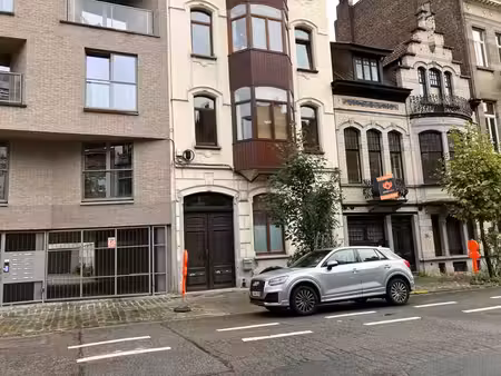 appartement 1 chambre schaerbeek  cuisine moderne
