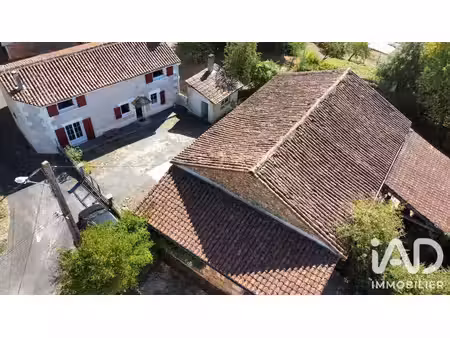 maison de village à orgedeuil (16220)