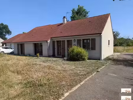 vente maison 5 pièces 150 m² à neuvy-saint-sépulchre (36230)  189 000 €