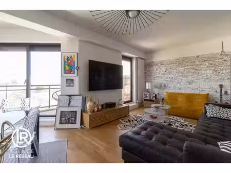 appartement familial et lumineux en parfait état situé avenu