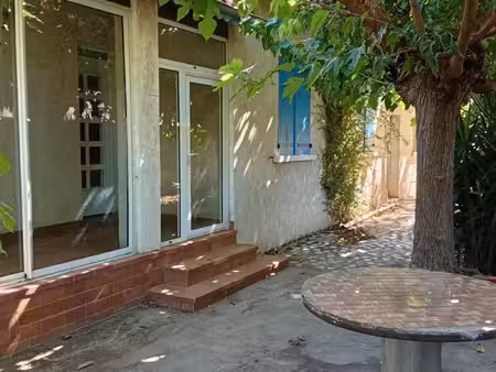 villa 5 pièces avec 2 garages et jardin