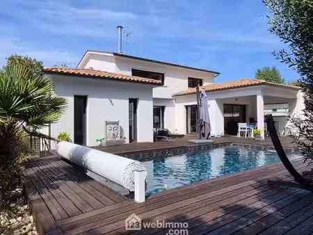 vente maison 5 pièces 197 m² le pian-médoc (33290)