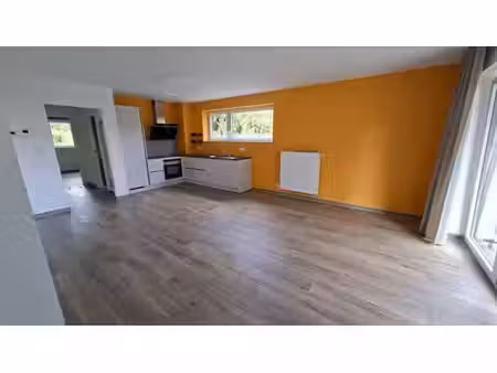 superbe appartement moderne de 2 ch avec parking