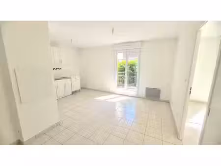 appartement 2 pièces + parking en sous-sol
