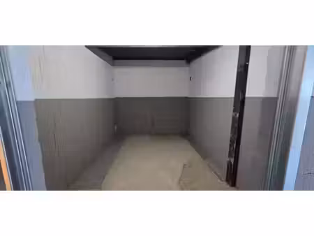 garage et box de stockage à charleroi  chaussée de bruxelles