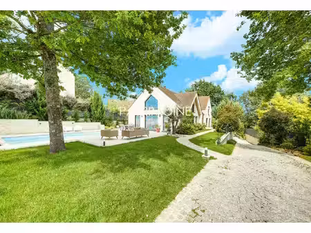 maison orgeval 7 pièce(s) 212.37 m2