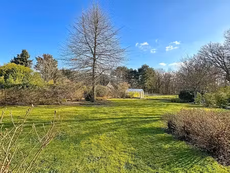 grande villa avec grand jardin et prairie à vendre à tremelo