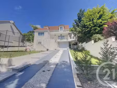 maison à louer - 7 pièces - 197 50 m2 - triel sur seine - 78 - ile-de-france