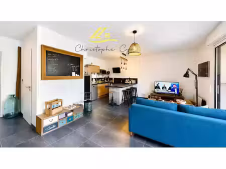 frejus proche des commodités 2 pièces 49 m²