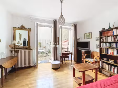 appartement deux pièces avec jardinet  centre ville