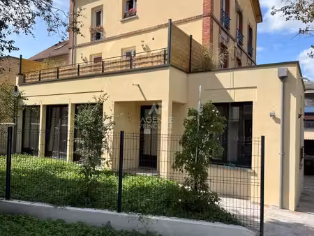 appartement avec jardin 4 pièces 91 m2 - secteur pereire saint germain en laye